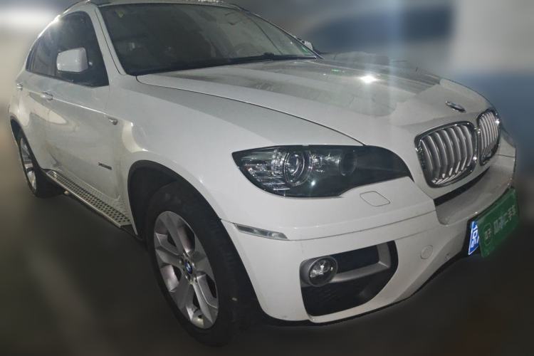 Used BMW X6 2012 xDrive35i Front Right 45 Deg