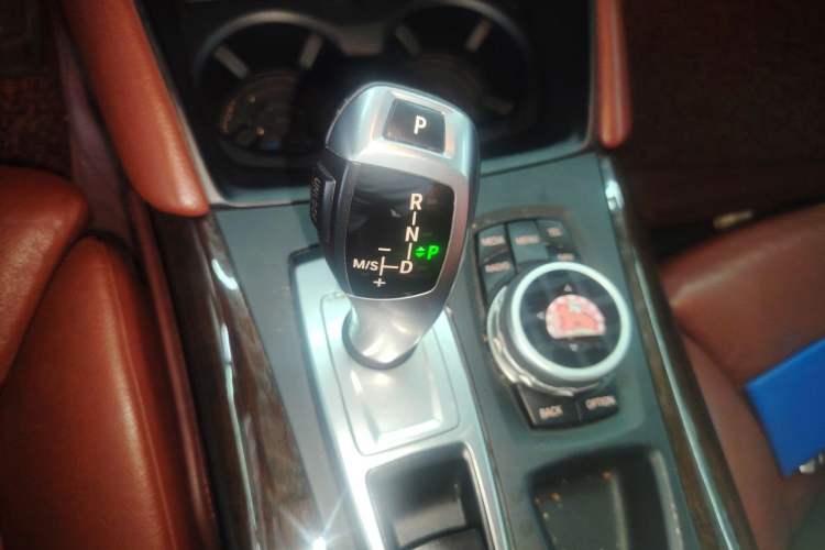 Used BMW X6  Gear Lever