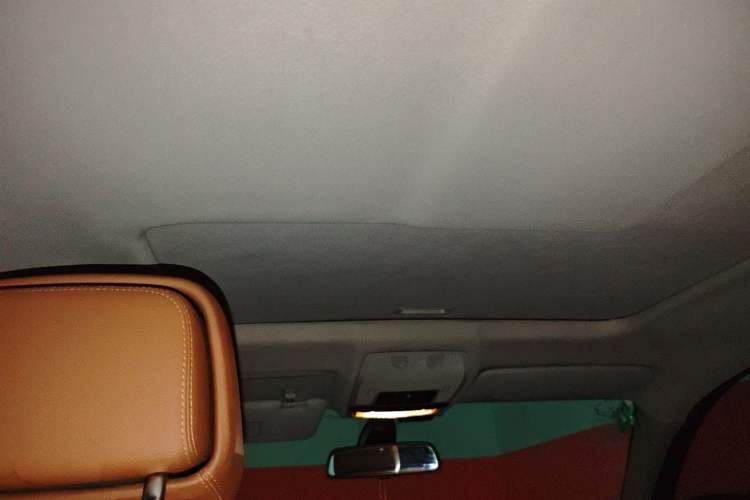 Used BMW X6 2012 xDrive35i Headliner