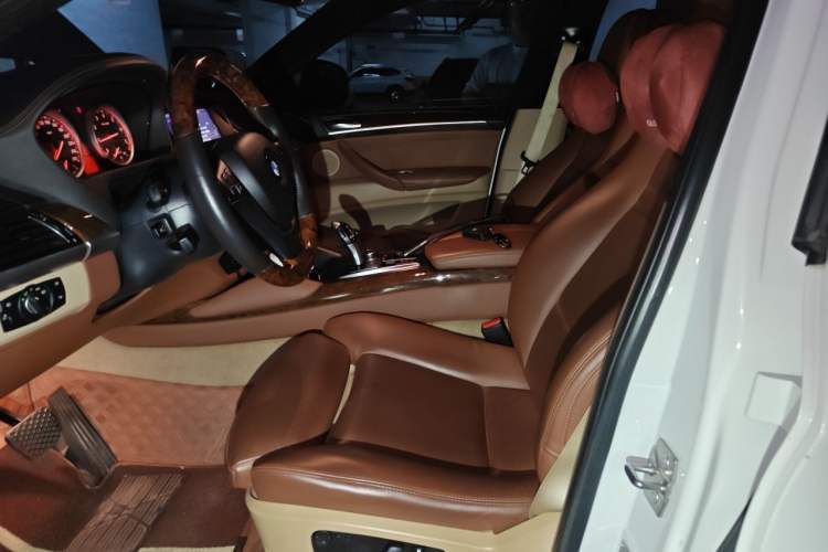 Used BMW X6  Left Front Seat
