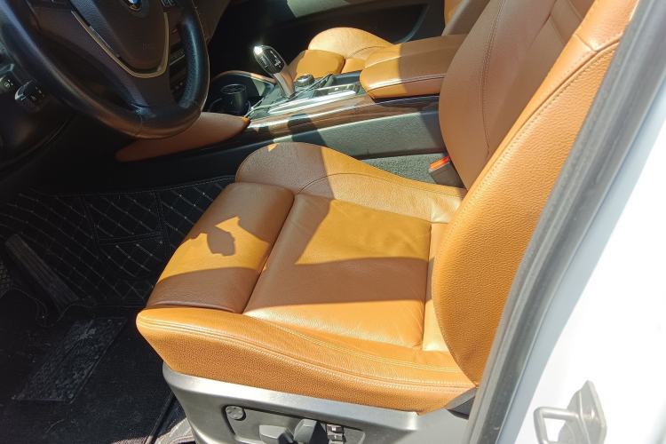 Used BMW X6 2012 xDrive35i Left Front Seat