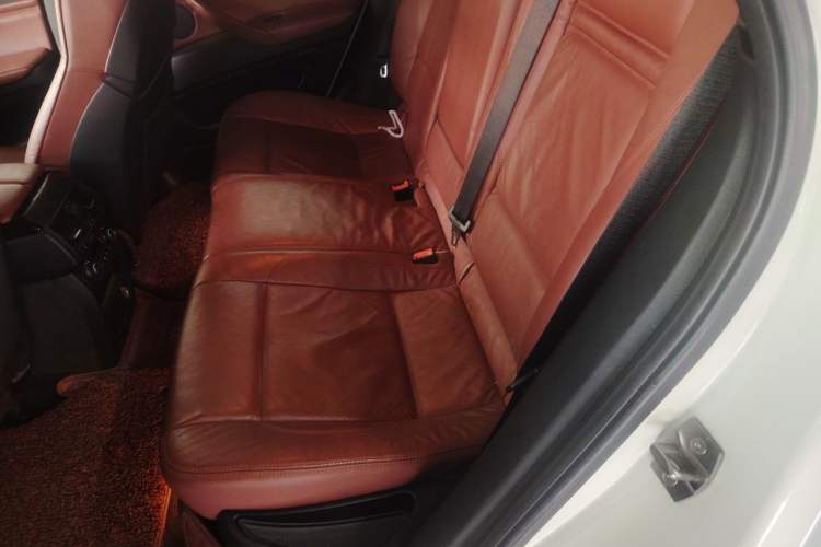 Used BMW X6  Left Rear Seat
