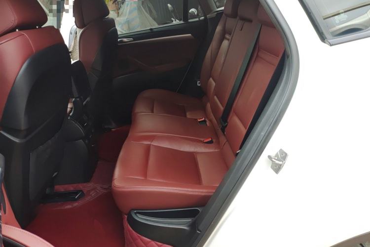 Used BMW X6  Left Rear Seat