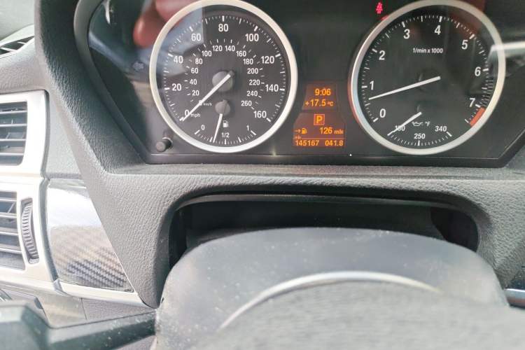 Used BMW X6  Odometer Close Up