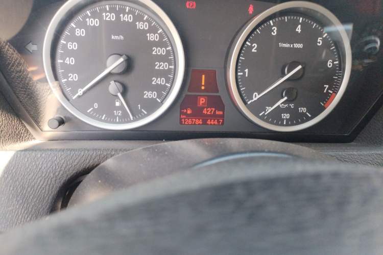 Used BMW X6 2012 xDrive35i Odometer Close Up