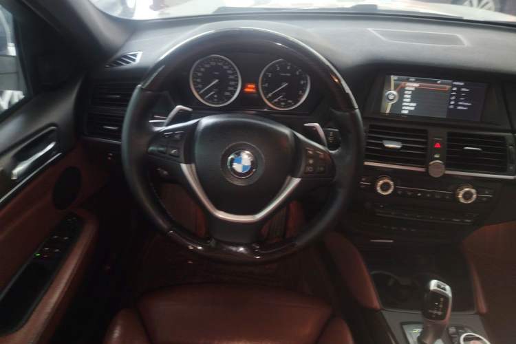 Used BMW X6  Steering Wheel