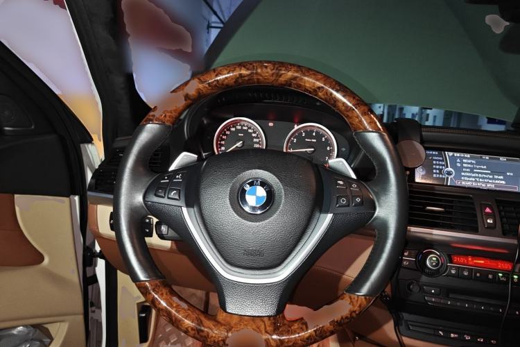 Used BMW X6  Steering Wheel