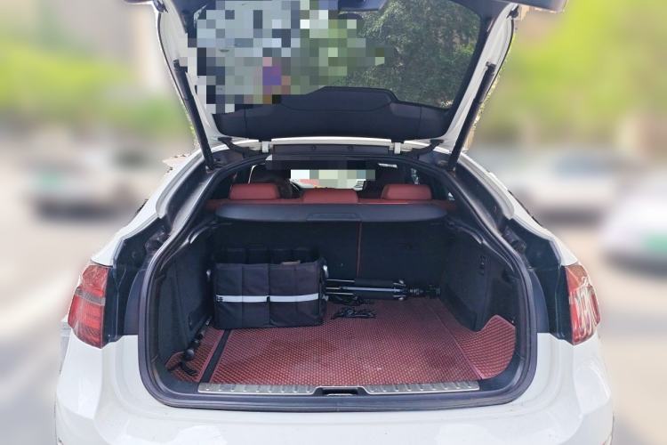 Used BMW X6  Trunk