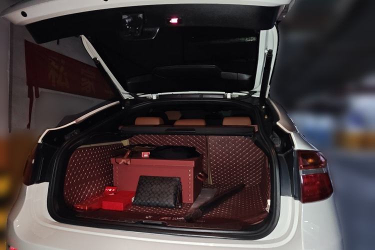 Used BMW X6  Trunk
