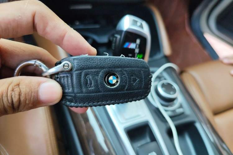 Used BMW X6 2012 xDrive35i Vehicle Key