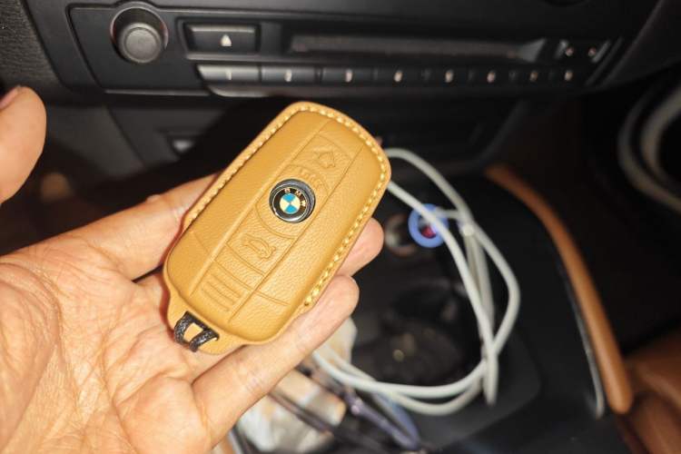 Used BMW X6 2012 xDrive35i Vehicle Key