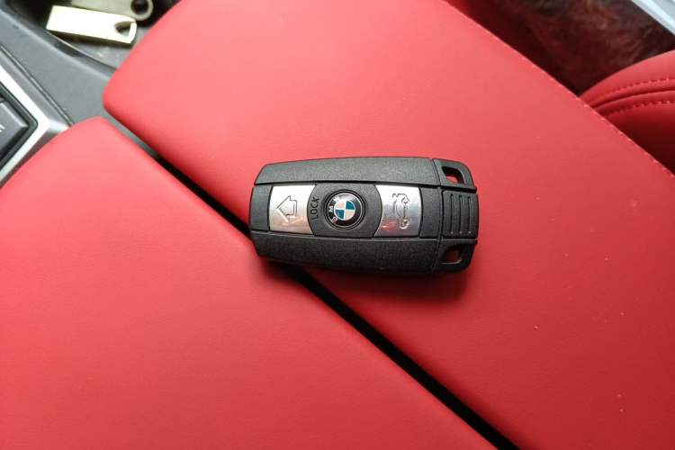 Used BMW X6 2012 xDrive35i Vehicle Key