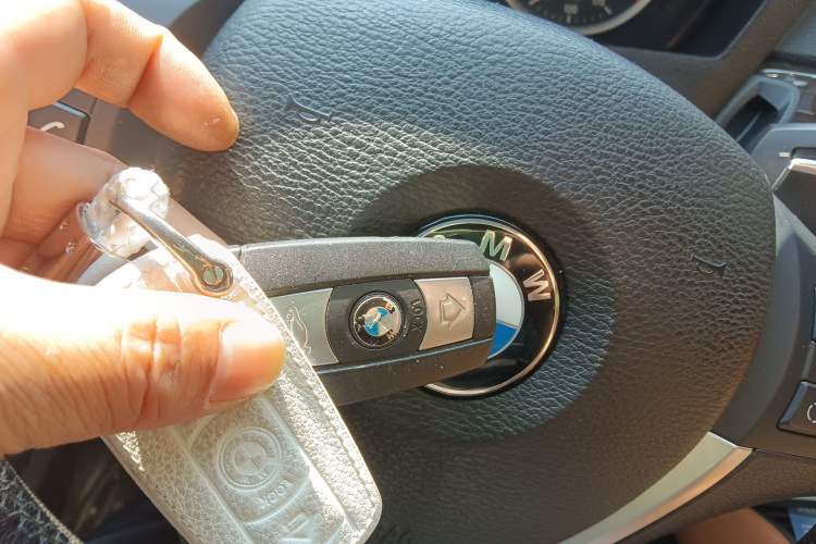 Used BMW X6 2012 xDrive35i Vehicle Key