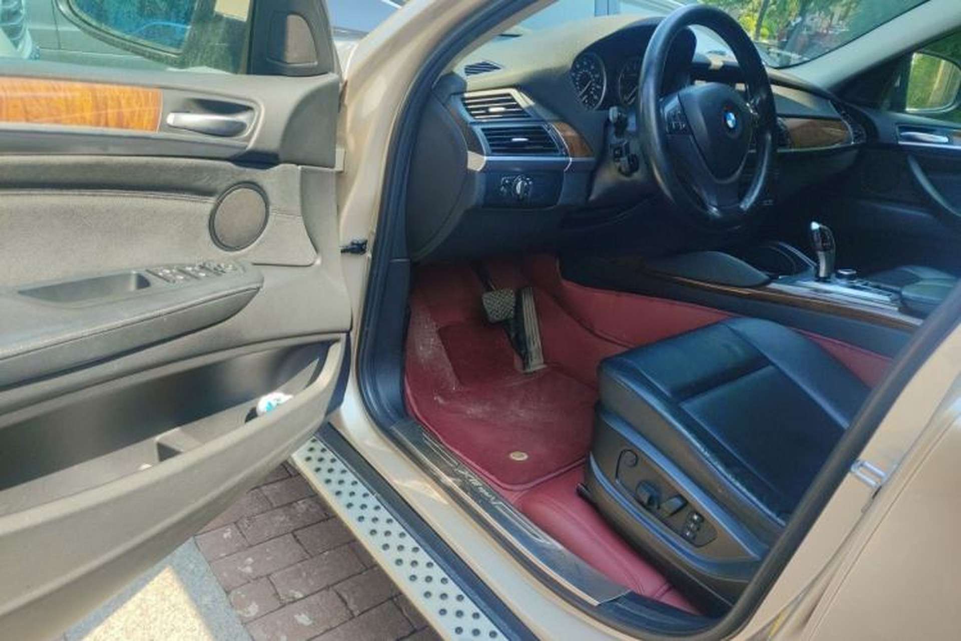 Used BMW X6  Driver Seat