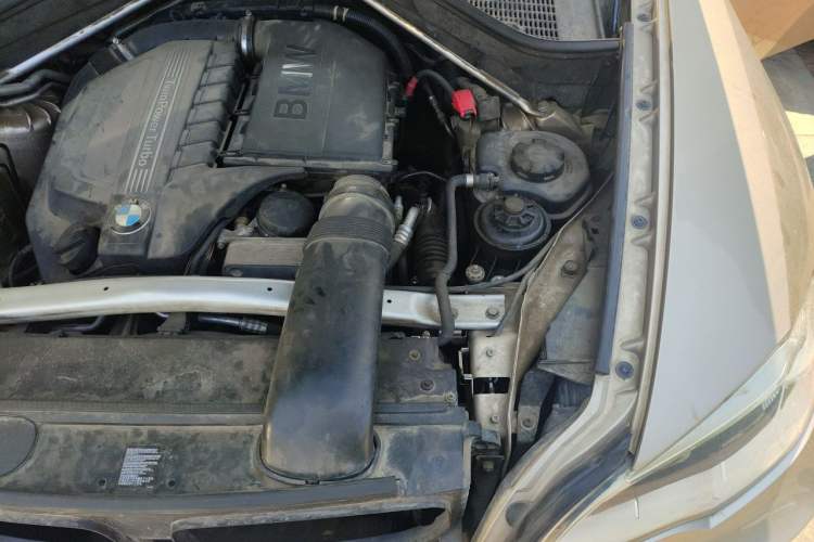 Used BMW X6  Engine Bay Left