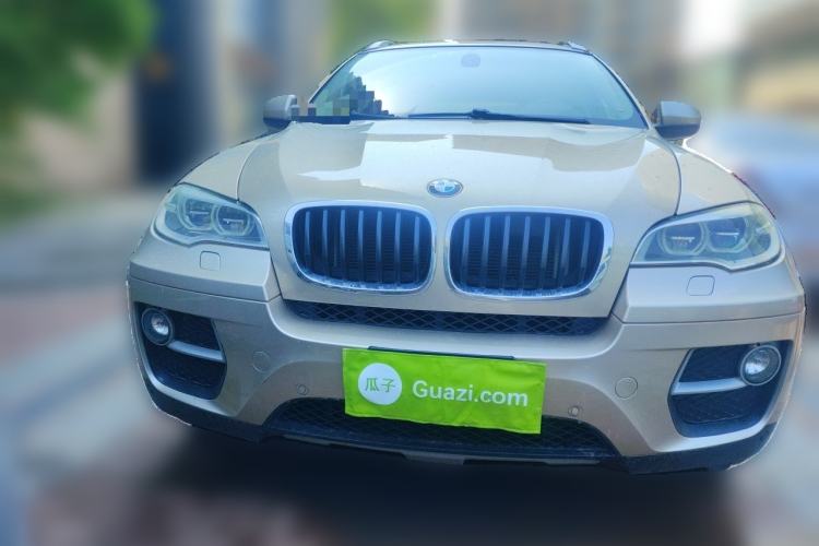 Used BMW X6  Front