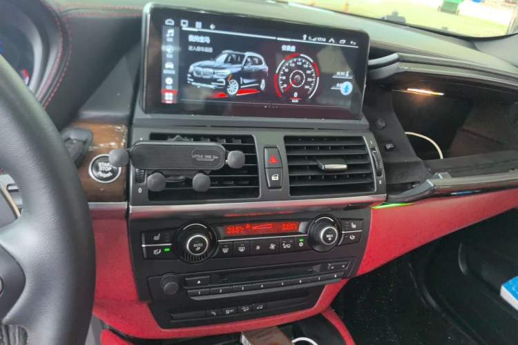 Used BMW X6 2013 xDrive35i Audio And AC Panel