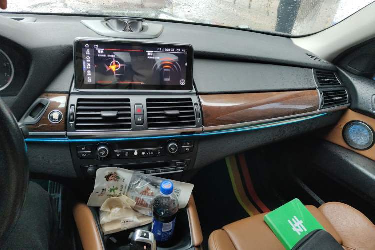 Used BMW X6 2013 xDrive35i Audio And AC Panel
