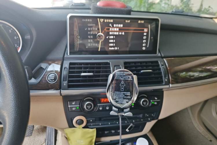 Used BMW X6 2013 xDrive35i Audio And AC Panel