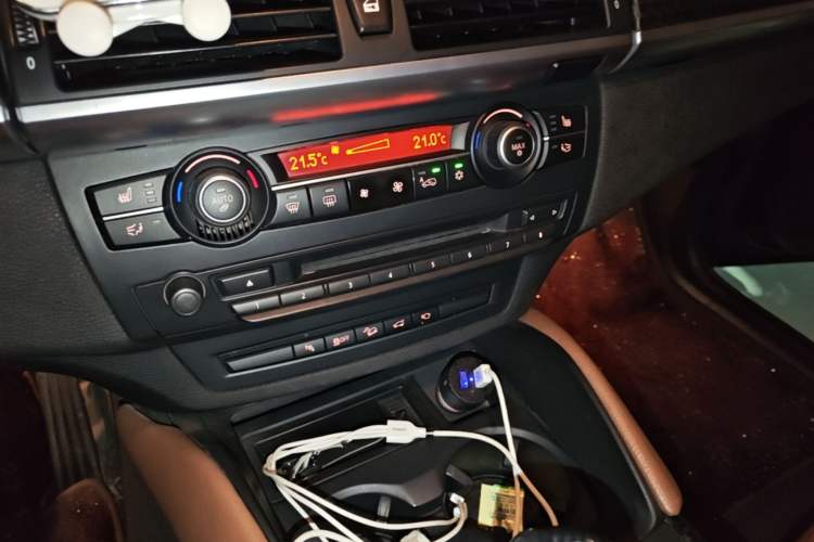 Used BMW X6  Audio And AC Panel