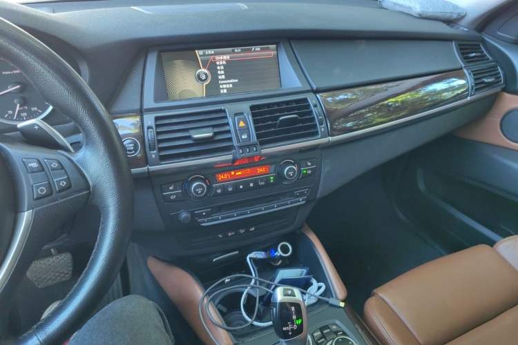 Used BMW X6  Audio And AC Panel