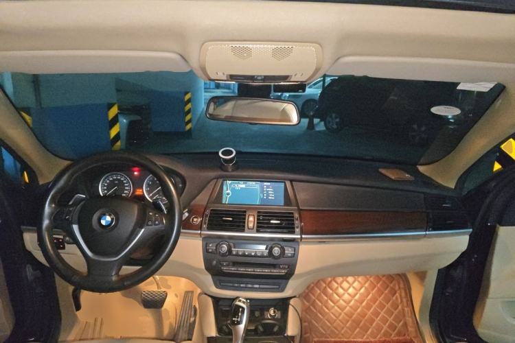 Used BMW X6 2013 xDrive35i Center Console