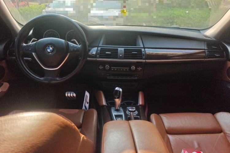 Used BMW X6 2013 xDrive35i Center Console