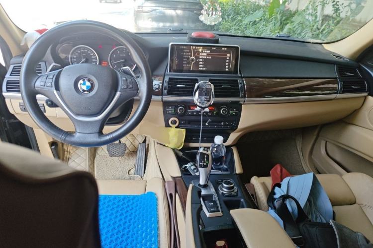 Used BMW X6 2013 xDrive35i Center Console