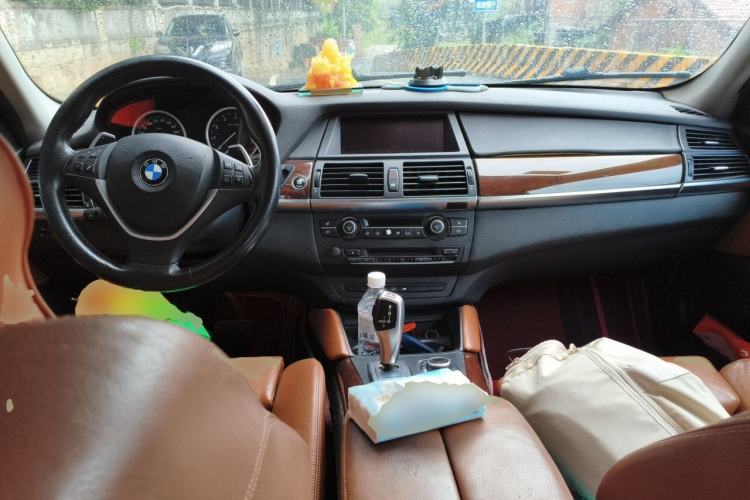 Used BMW X6 2013 xDrive35i Center Console