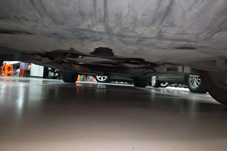 Used BMW X6 2013 xDrive35i Chassis Front