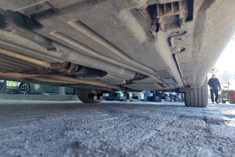 Used BMW X6  Chassis Front Left