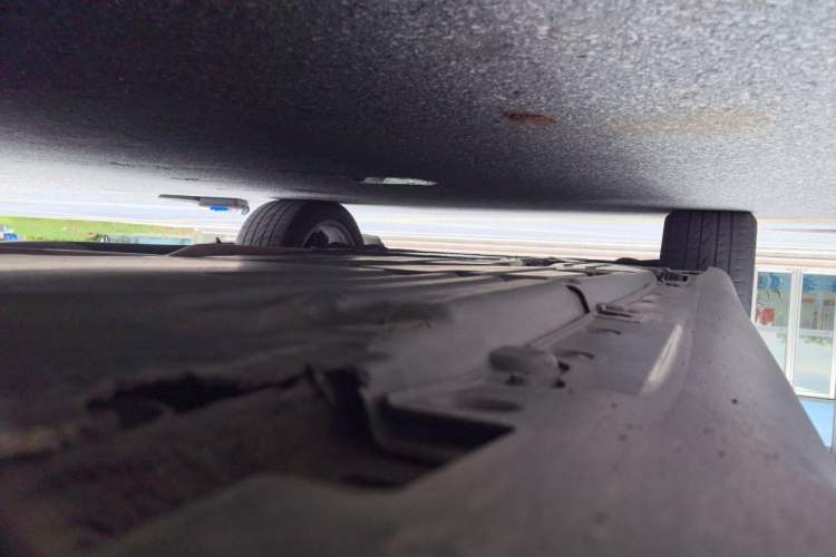 Used BMW X6 2013 xDrive35i Chassis Rear Left
