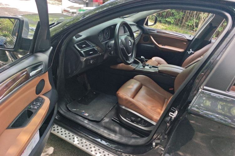 Used BMW X6  Driver Seat