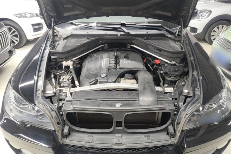 Used BMW X6 2013 xDrive35i Engine Bay