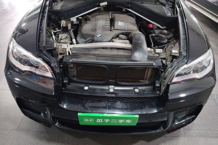 Used BMW X6 2013 xDrive35i U.S. specification Engine Bay