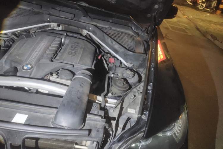 Used BMW X6  Engine Bay Left
