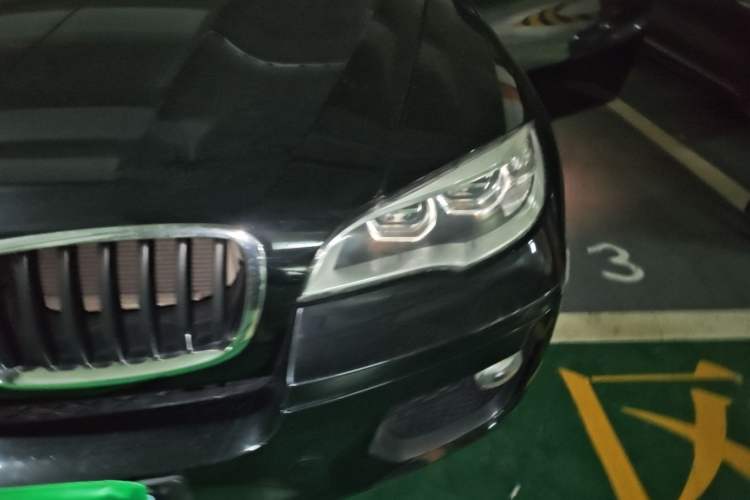 Used BMW X6  Engine Bay Left