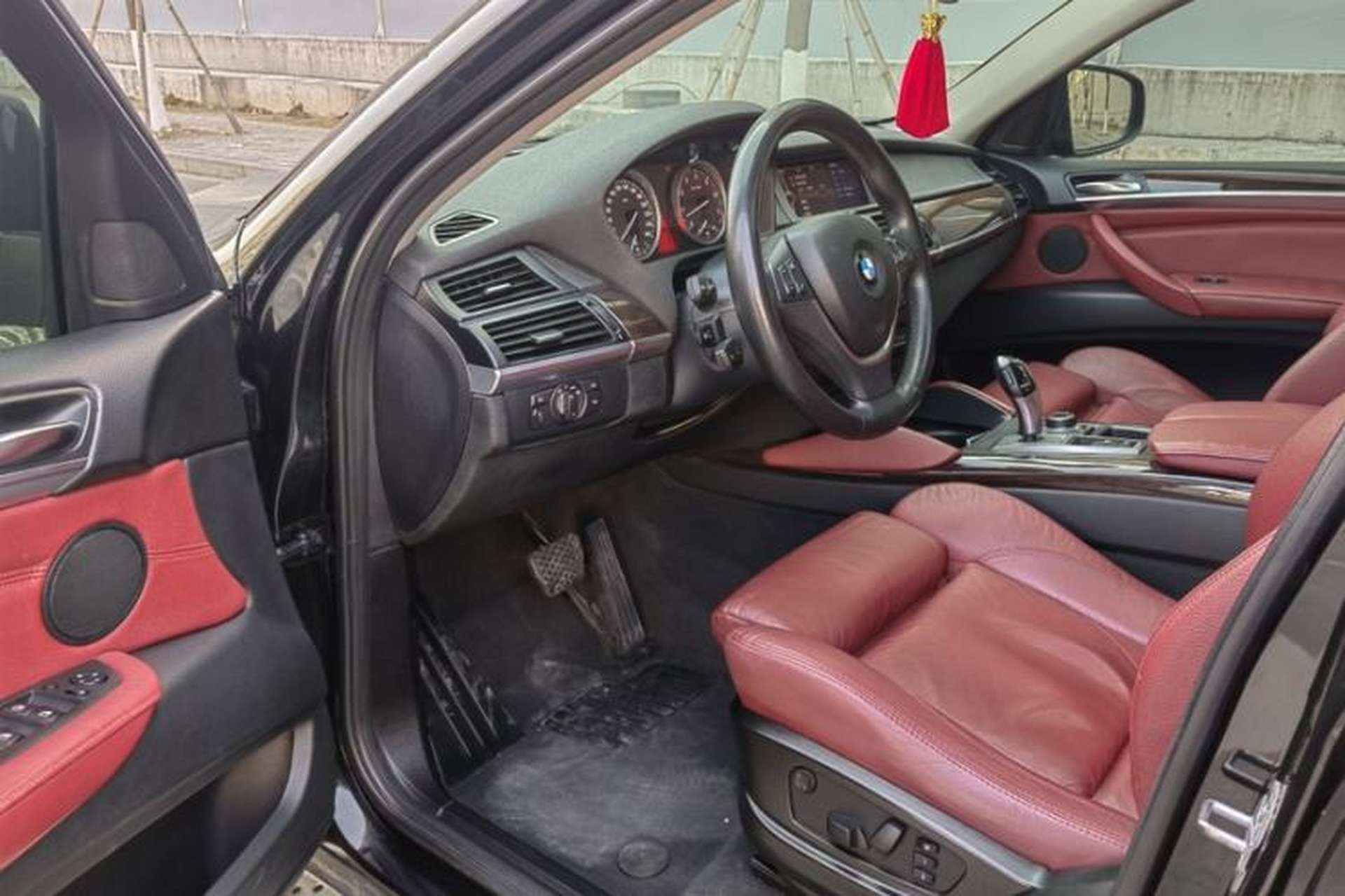Used BMW X6 2013 xDrive35i Exterior 9