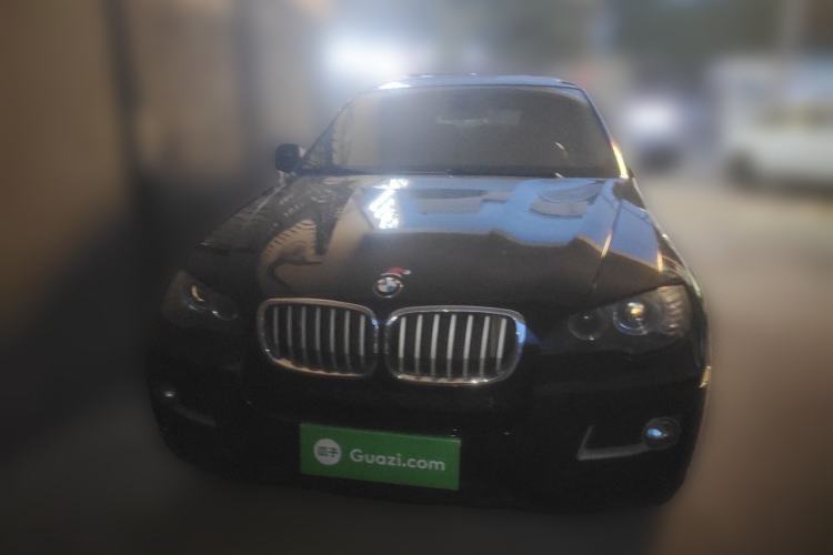 Used BMW X6  Front