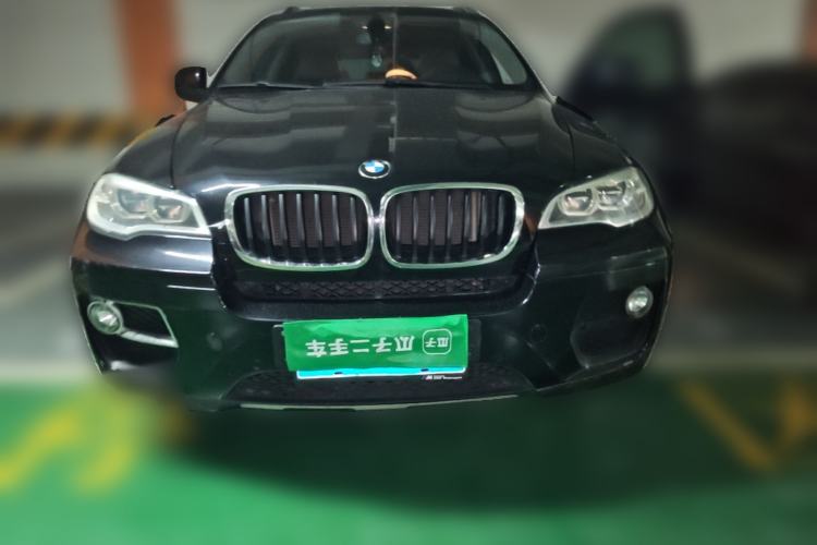 Used BMW X6  Front
