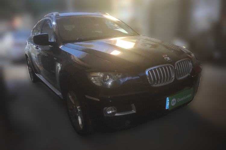Used BMW X6  Front Right 45 Deg