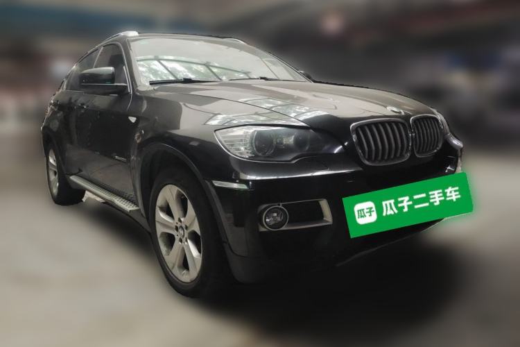 Used BMW X6  Front Right 45 Deg