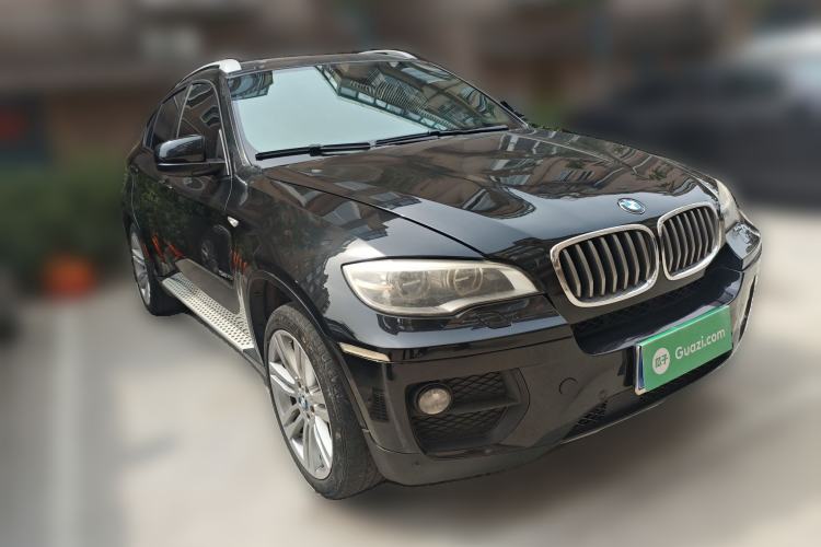 Used BMW X6 2013 xDrive40i Front Right 45 Deg