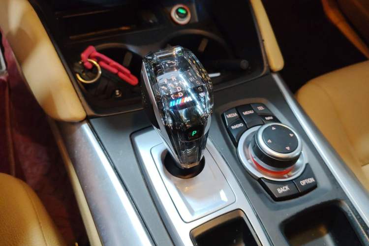 Used BMW X6 2013 xDrive35i U.S. specification Gear Lever
