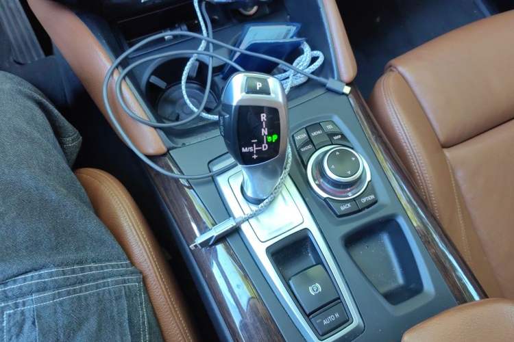 Used BMW X6  Gear Lever