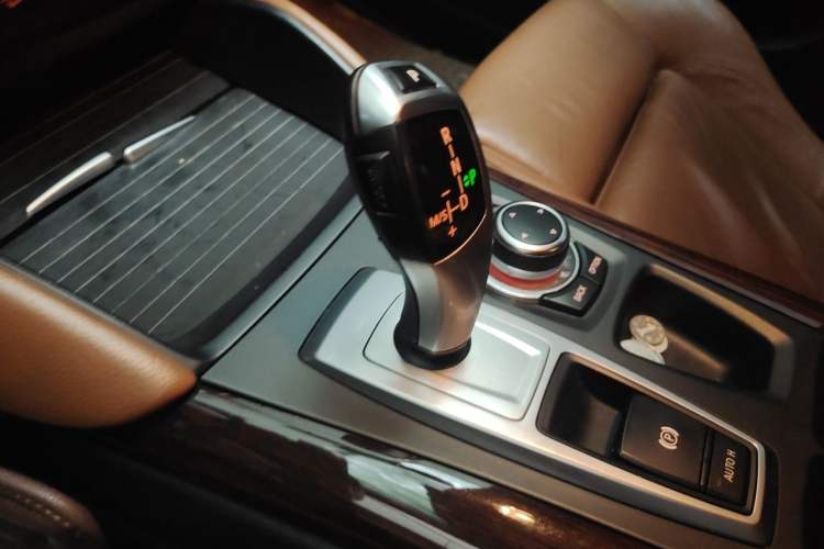 Used BMW X6  Gear Lever