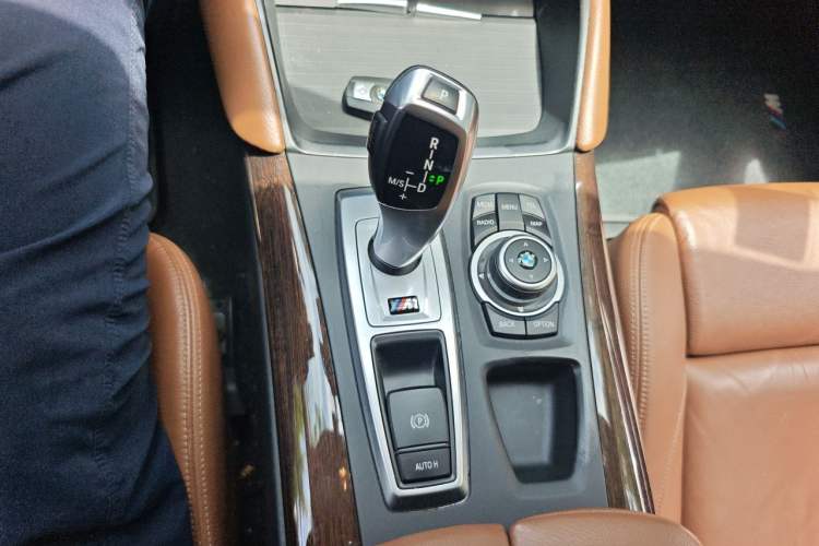 Used BMW X6  Gear Lever
