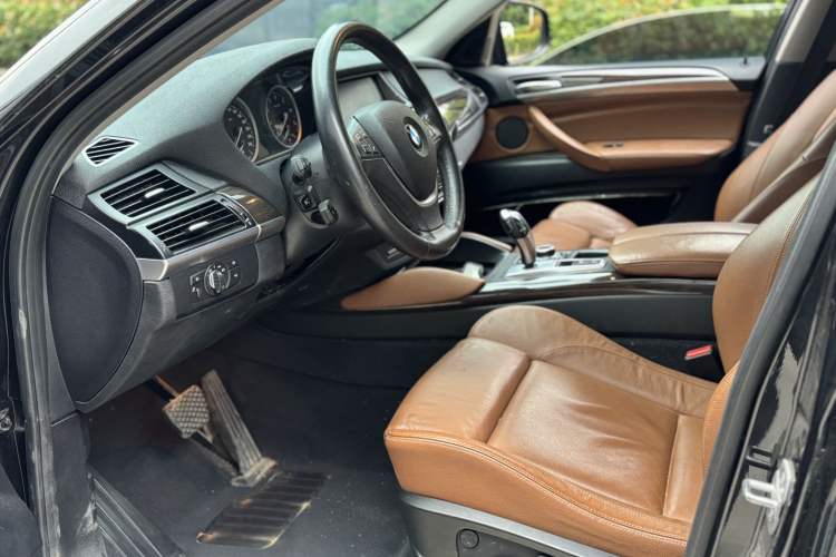 Used BMW X6 2013 xDrive35i Interior 1