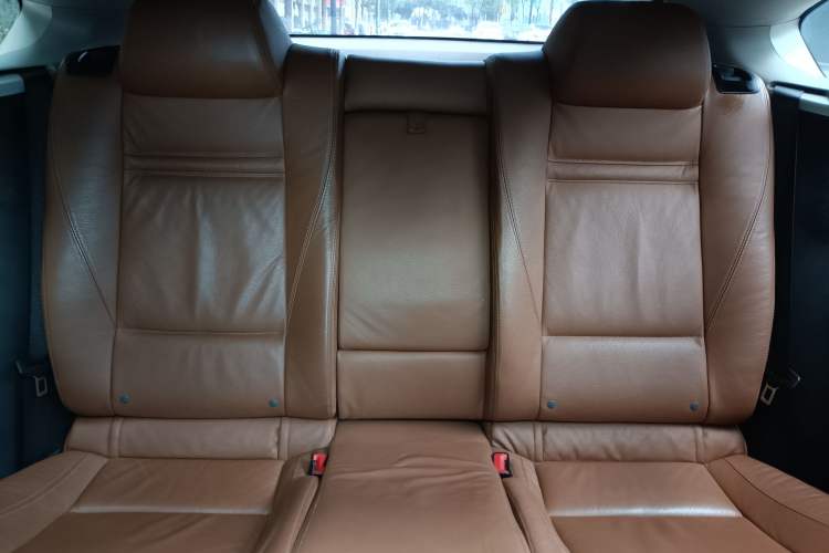 Used BMW X6 2013 xDrive35i Interior 10