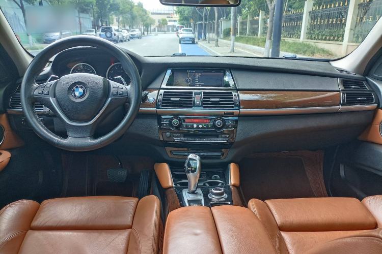 Used BMW X6 2013 xDrive35i Interior 6